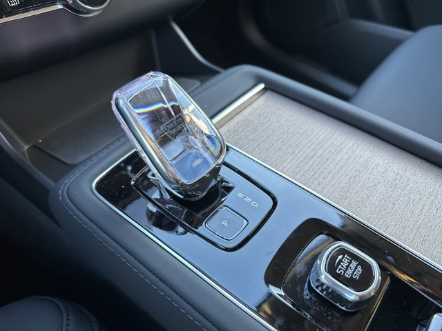 New 2026 Volvo XC90 B6 Plus w/ Protection Package Premier image 14