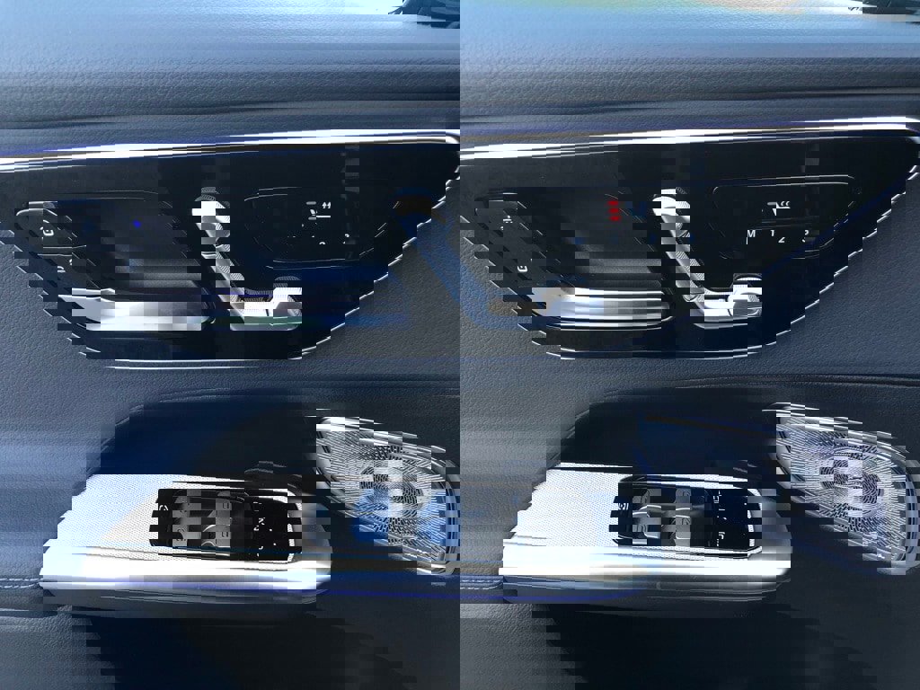 New 2026 Mercedes-Benz GLC 300 4MATIC image 12