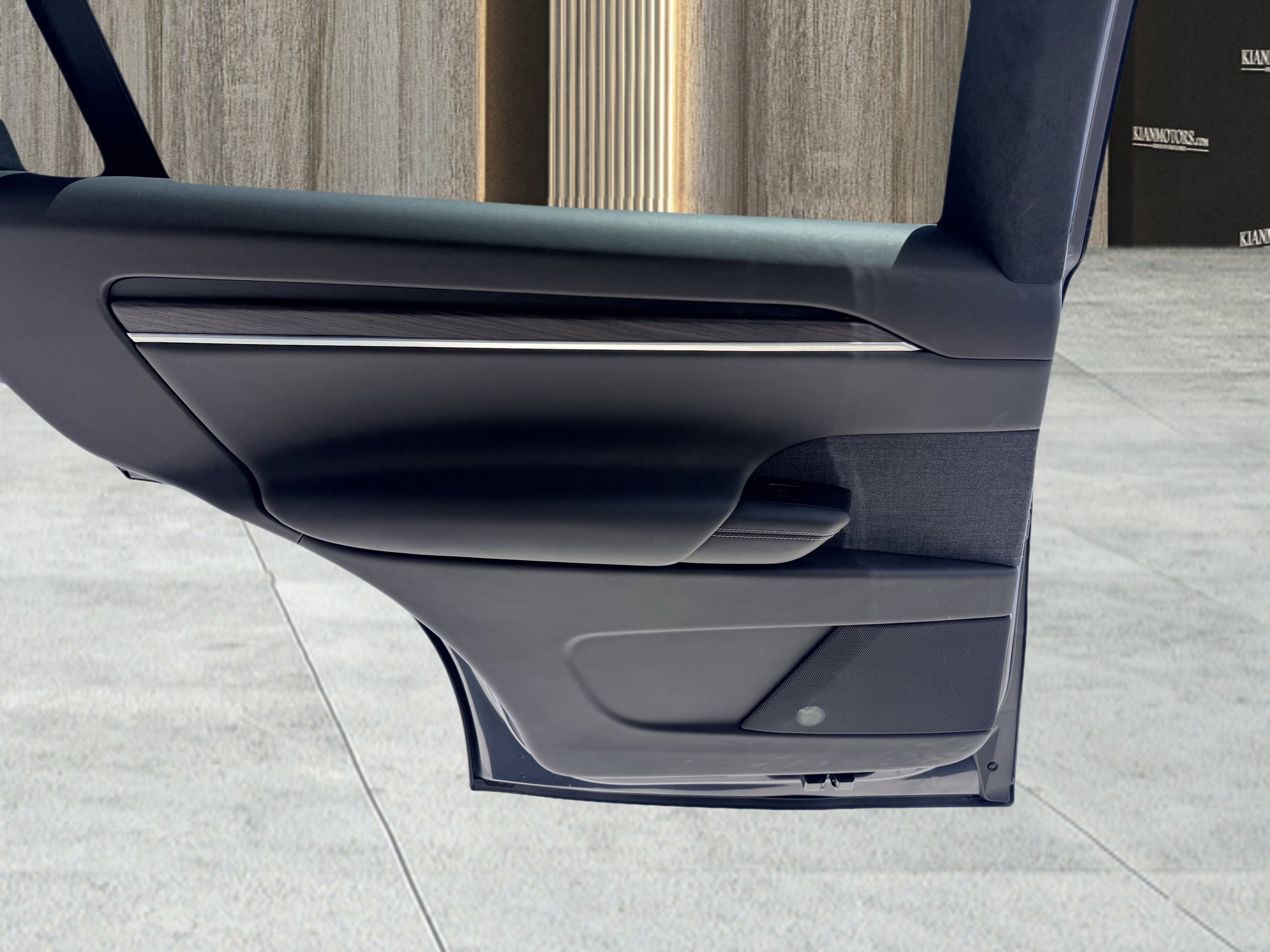 Used 2023 Tesla Model X image 34