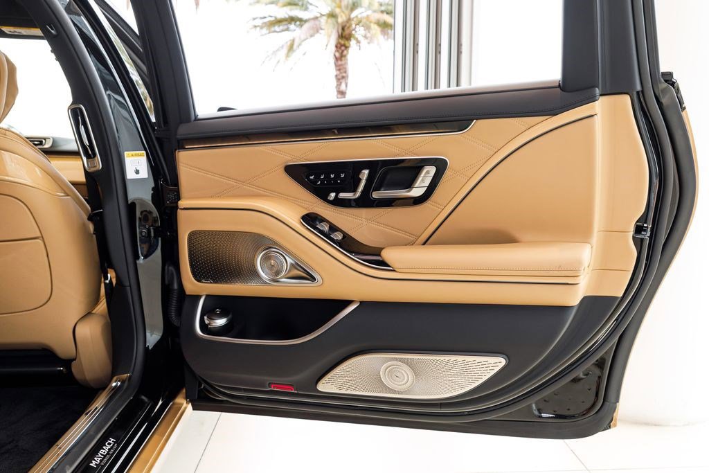 Used 2023 Mercedes-Benz Maybach S 680 4MATIC image 15
