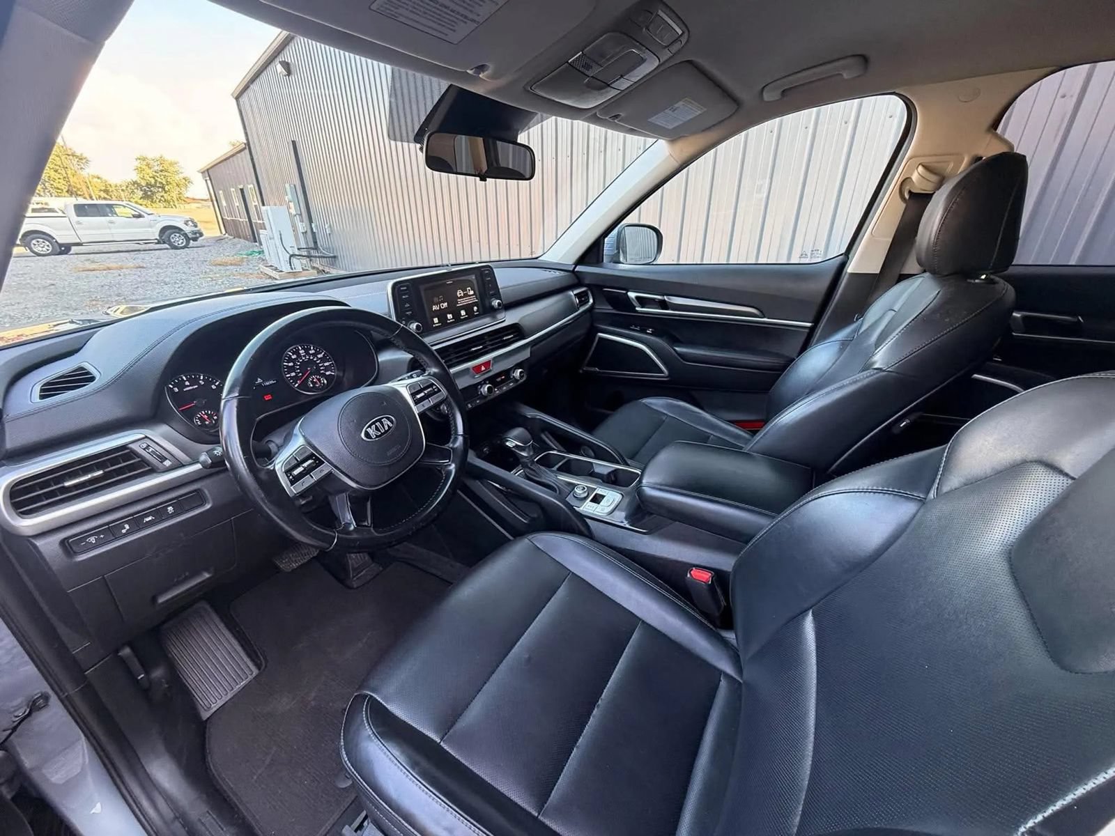 Used 2021 Kia Telluride LX FWD image 9