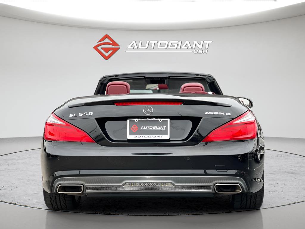 Used 2014 Mercedes-Benz SL 550 w/ Driver Assistance Package image 6