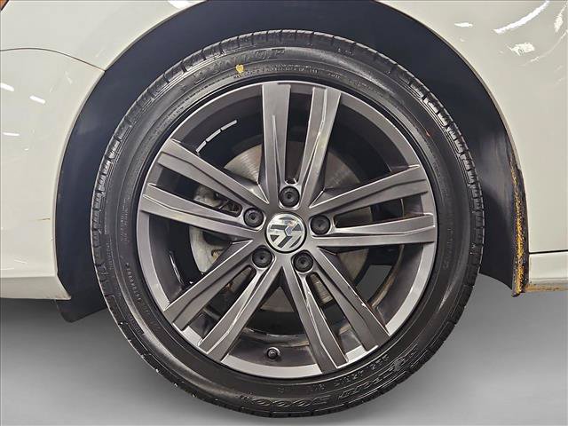 Used 2018 Volkswagen Jetta SEL FWD image 24