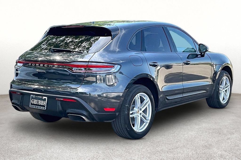 Used 2022 Porsche Macan w/ Premium Package Plus AWD/4WD image 2