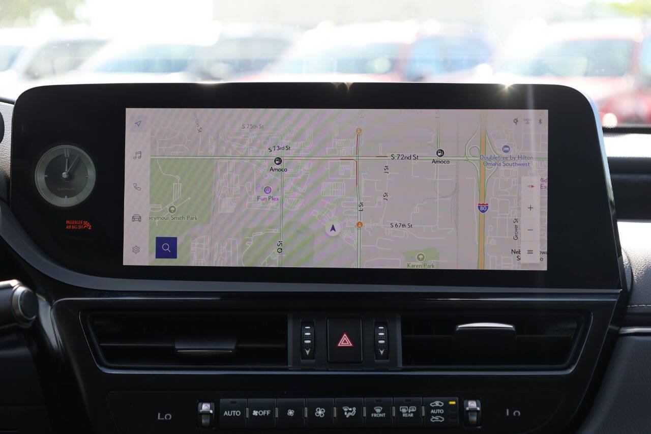 Used 2023 Lexus ES 250 w/ Premium Package AWD/4WD image 20
