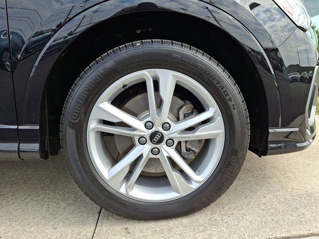 Certified 2024 Audi Q3 2.0T Premium Plus image 8