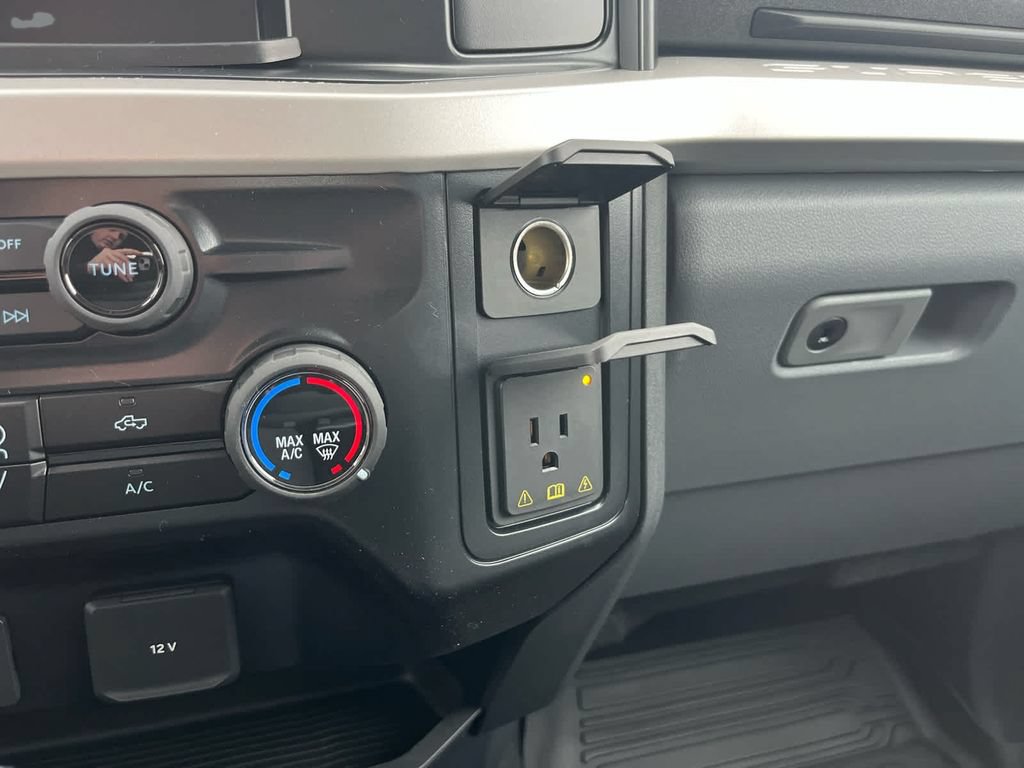 New 2026 Ford F350 XLT w/ 360-Degree Camera Package AWD/4WD image 28