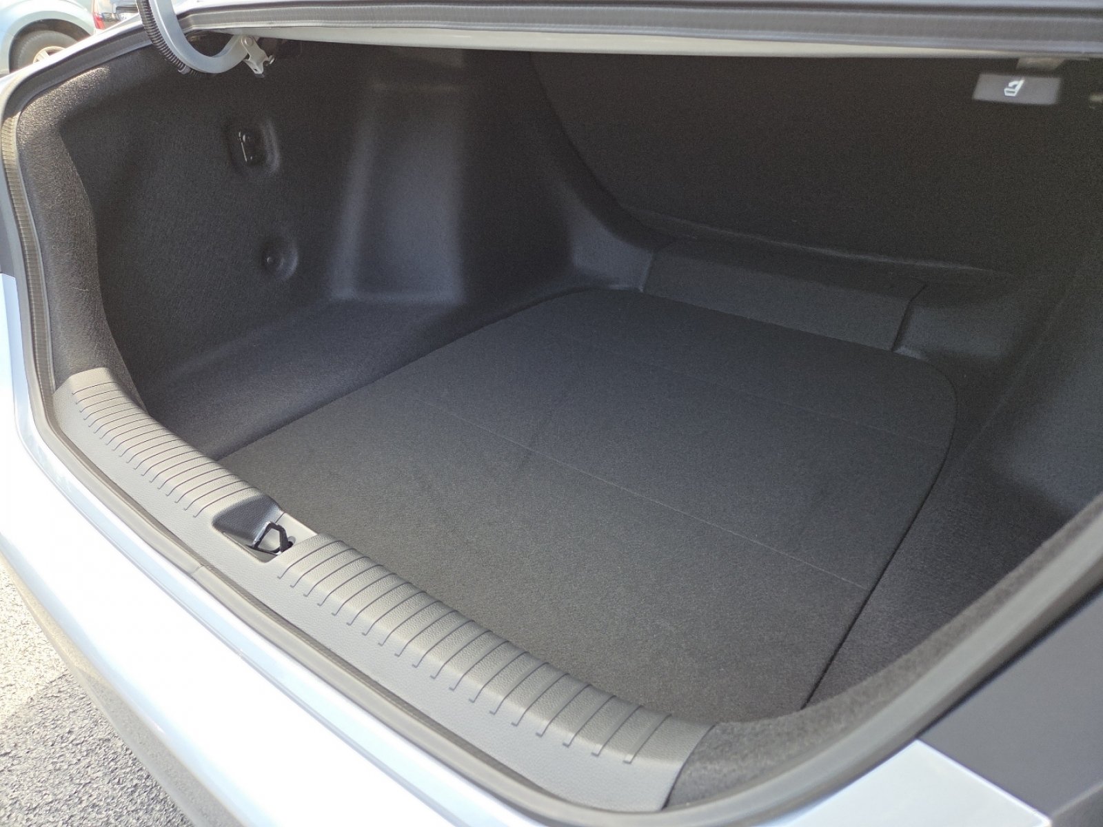 Used 2025 Honda Accord LX image 20