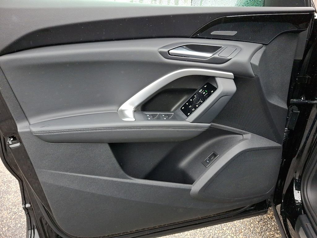 Certified 2025 Audi Q5 Premium Plus w/ Premium Plus image 13