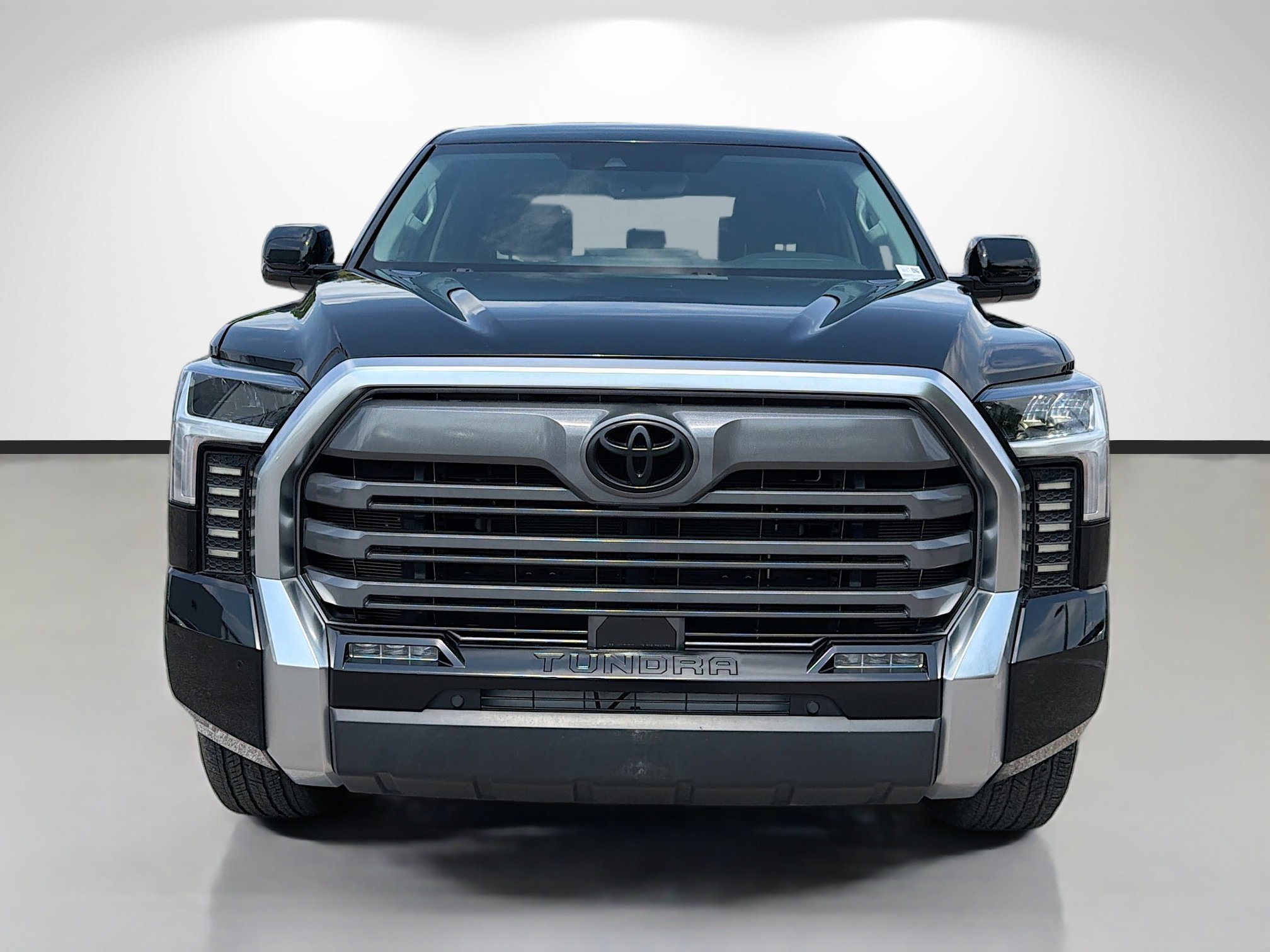 Used 2024 Toyota Tundra Limited w/ Power Package RWD image 8