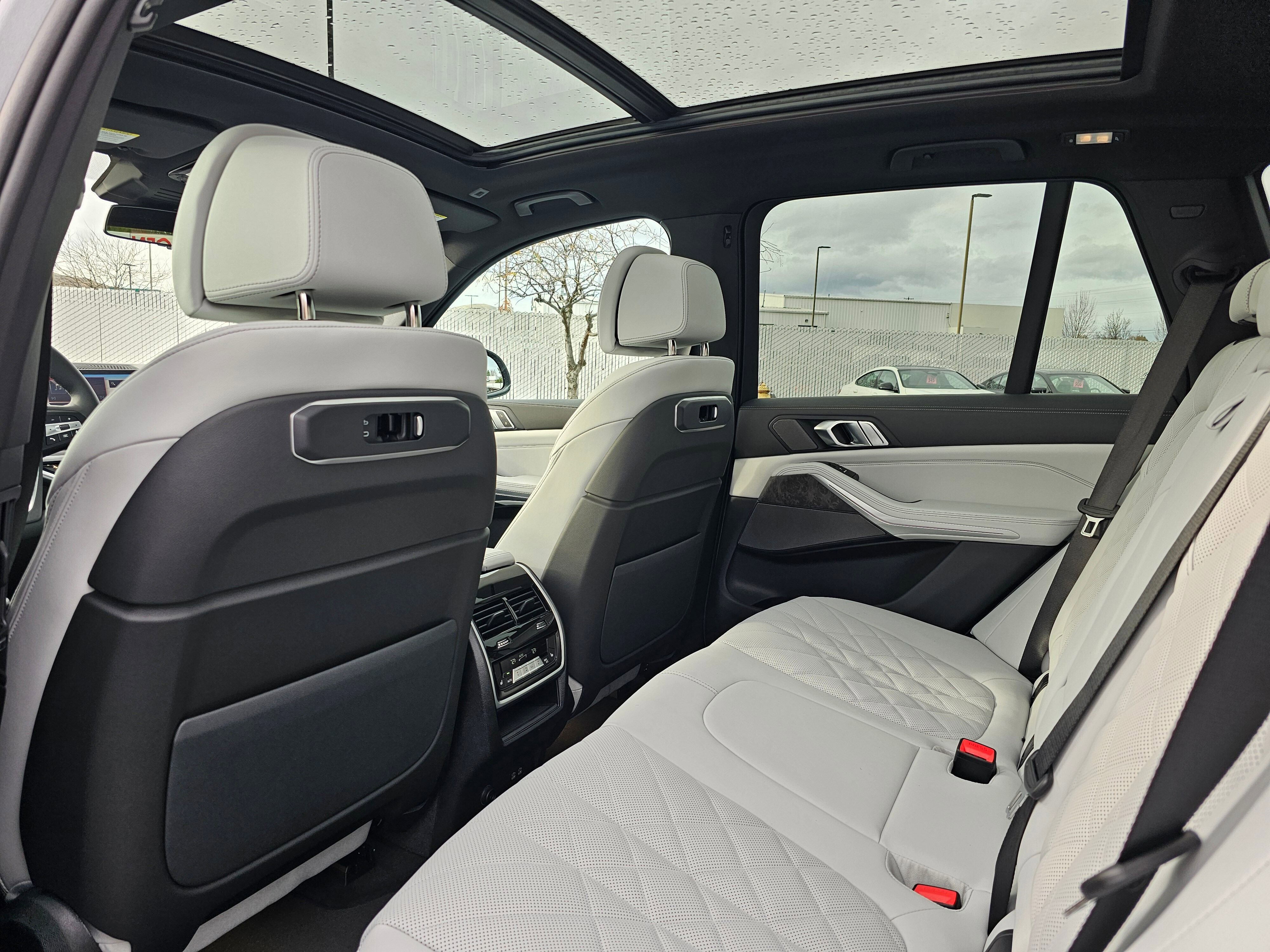 New 2026 BMW X5 xDrive40i w/ Climate Comfort Package image 12