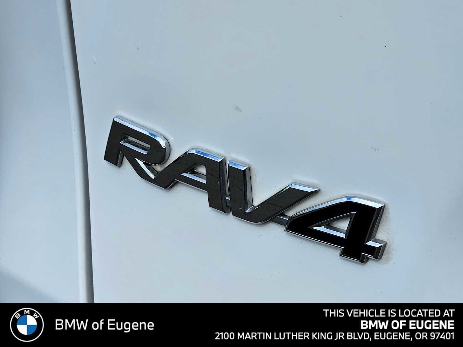 Used 2024 Toyota RAV4 LE AWD/4WD image 16