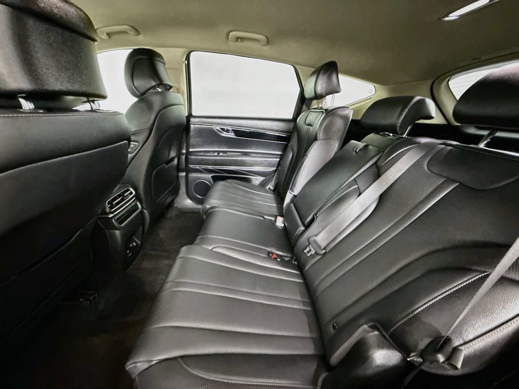 Used 2025 Genesis GV80 2.5T Standard AWD/4WD image 26