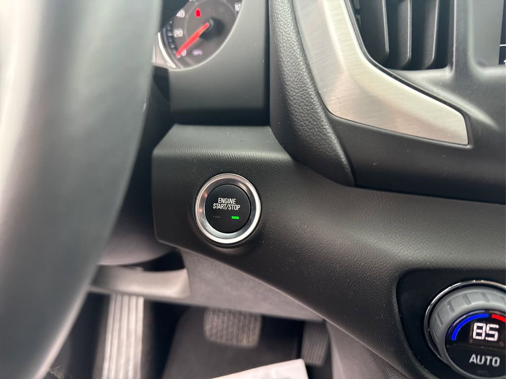 Used 2022 GMC Terrain SLT image 30