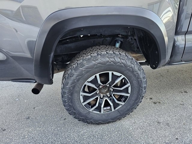 Used 2020 Toyota Tacoma 2WD Double Cab image 13