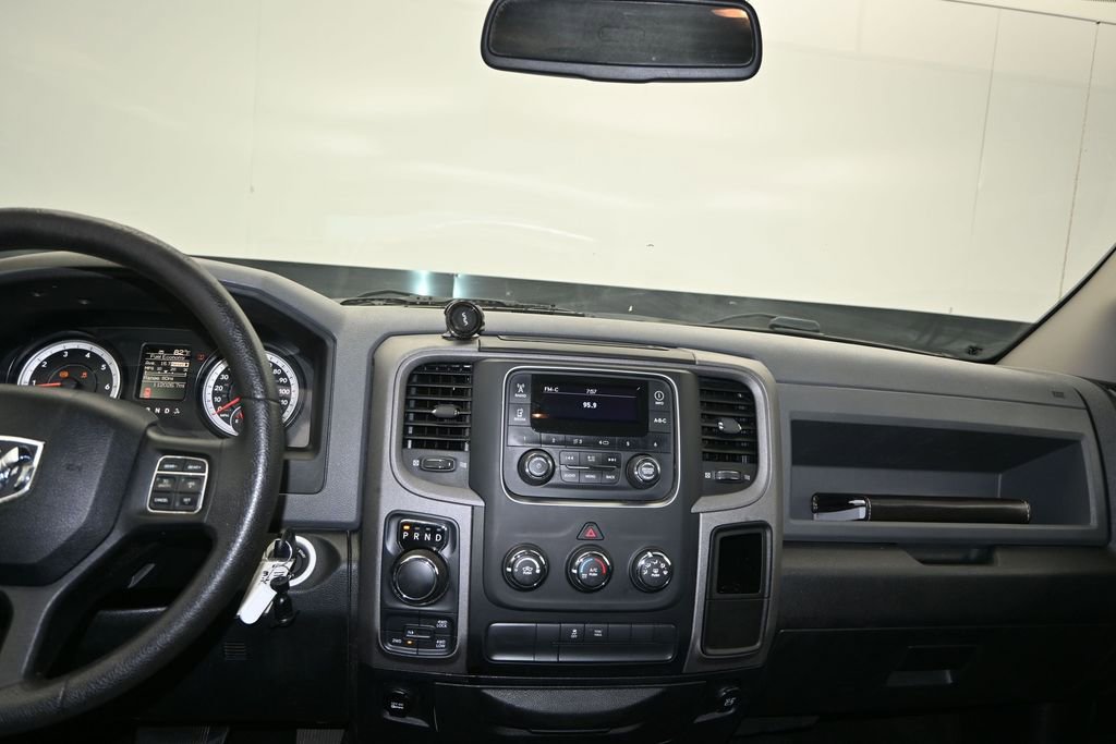 Used 2016 RAM 1500 Express AWD/4WD image 19