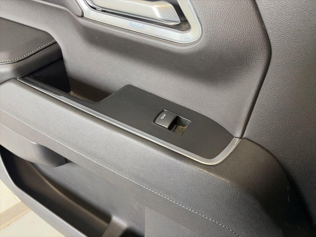 Used 2023 GMC Sierra 1500 Elevation w/ Preferred Package image 23