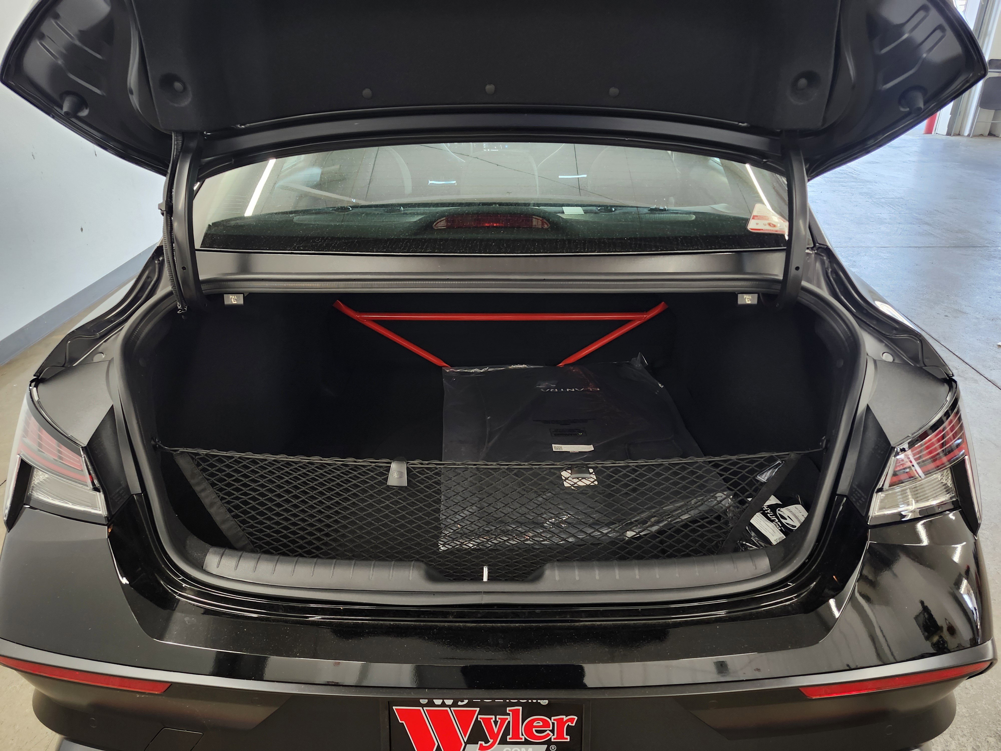 New 2025 Hyundai Elantra N image 16