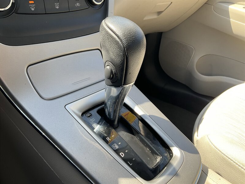 Used 2015 Nissan Sentra SV w/ Style Package FWD image 35