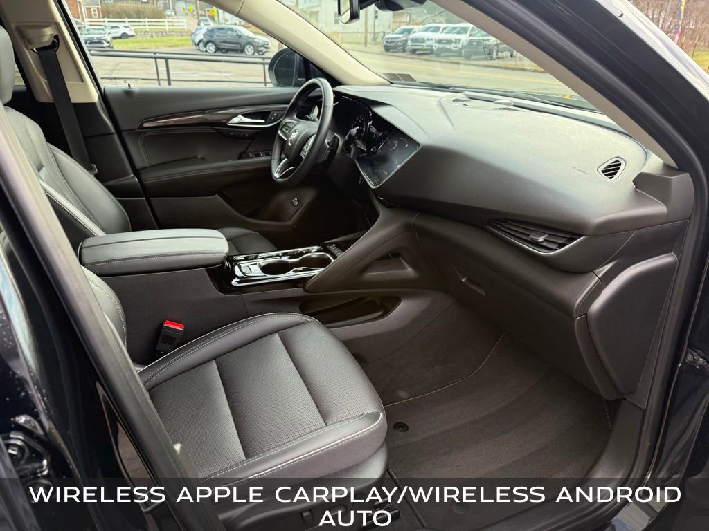 Used 2023 Buick Envision Essence image 28