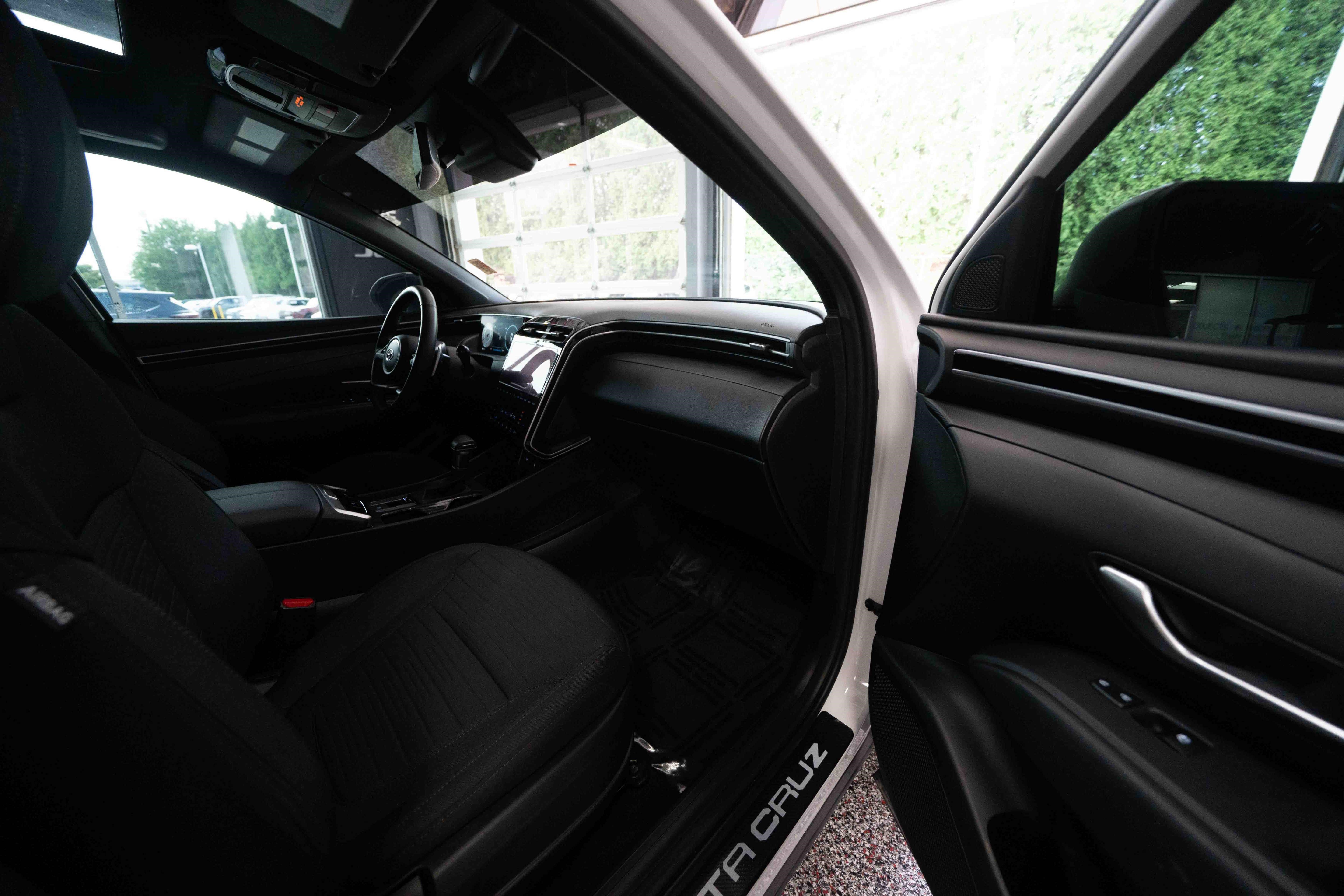 Used 2023 Hyundai Santa Cruz SEL Premium AWD/4WD image 25