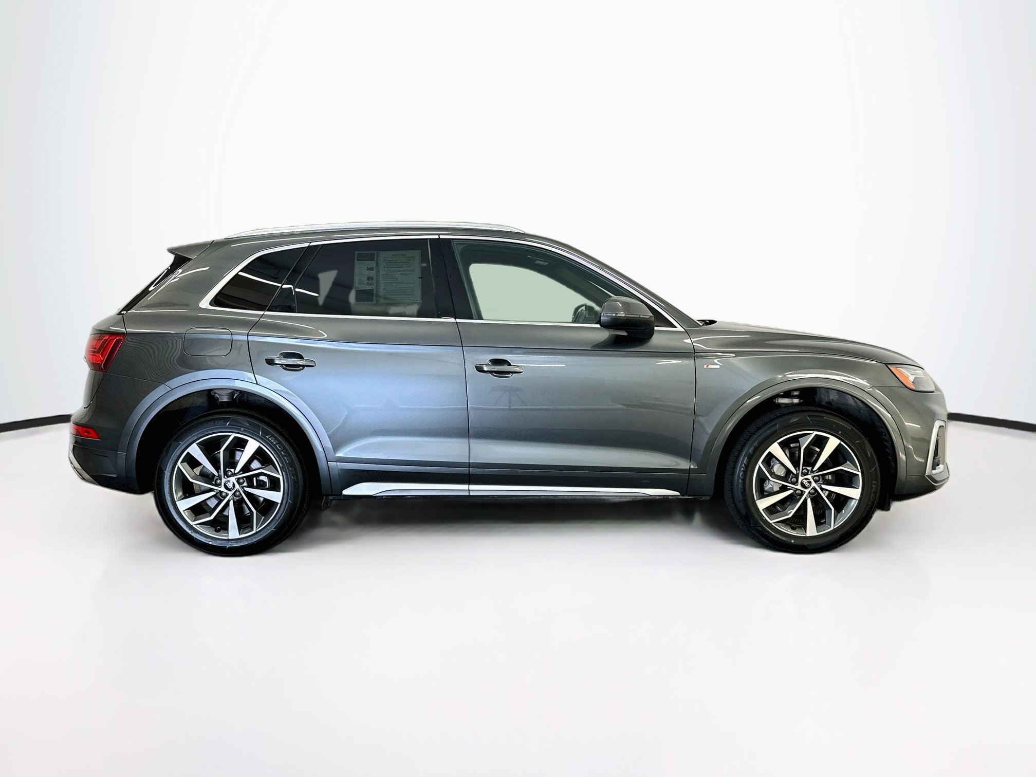 Used 2024 Audi Q5 2.0T Premium w/ Convenience Package AWD/4WD image 10