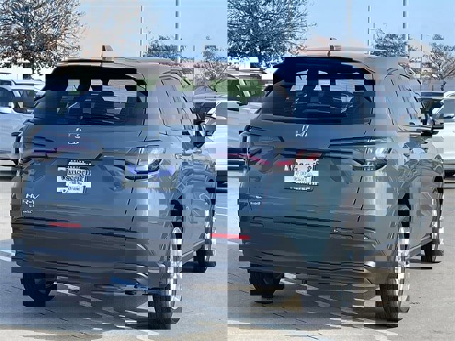 Certified 2025 Honda HR-V LX image 4