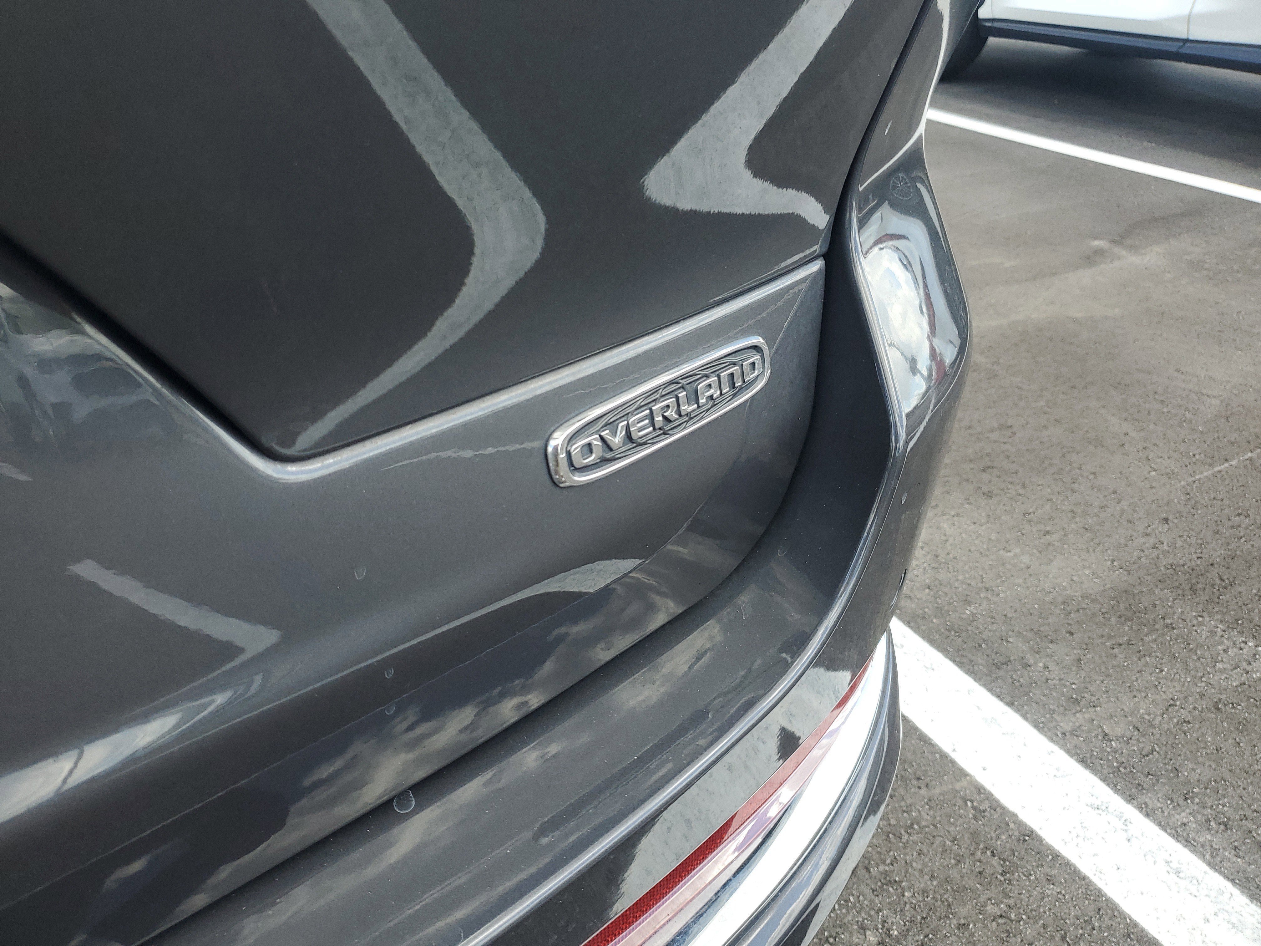 Used 2023 Jeep Grand Cherokee L Overland image 6