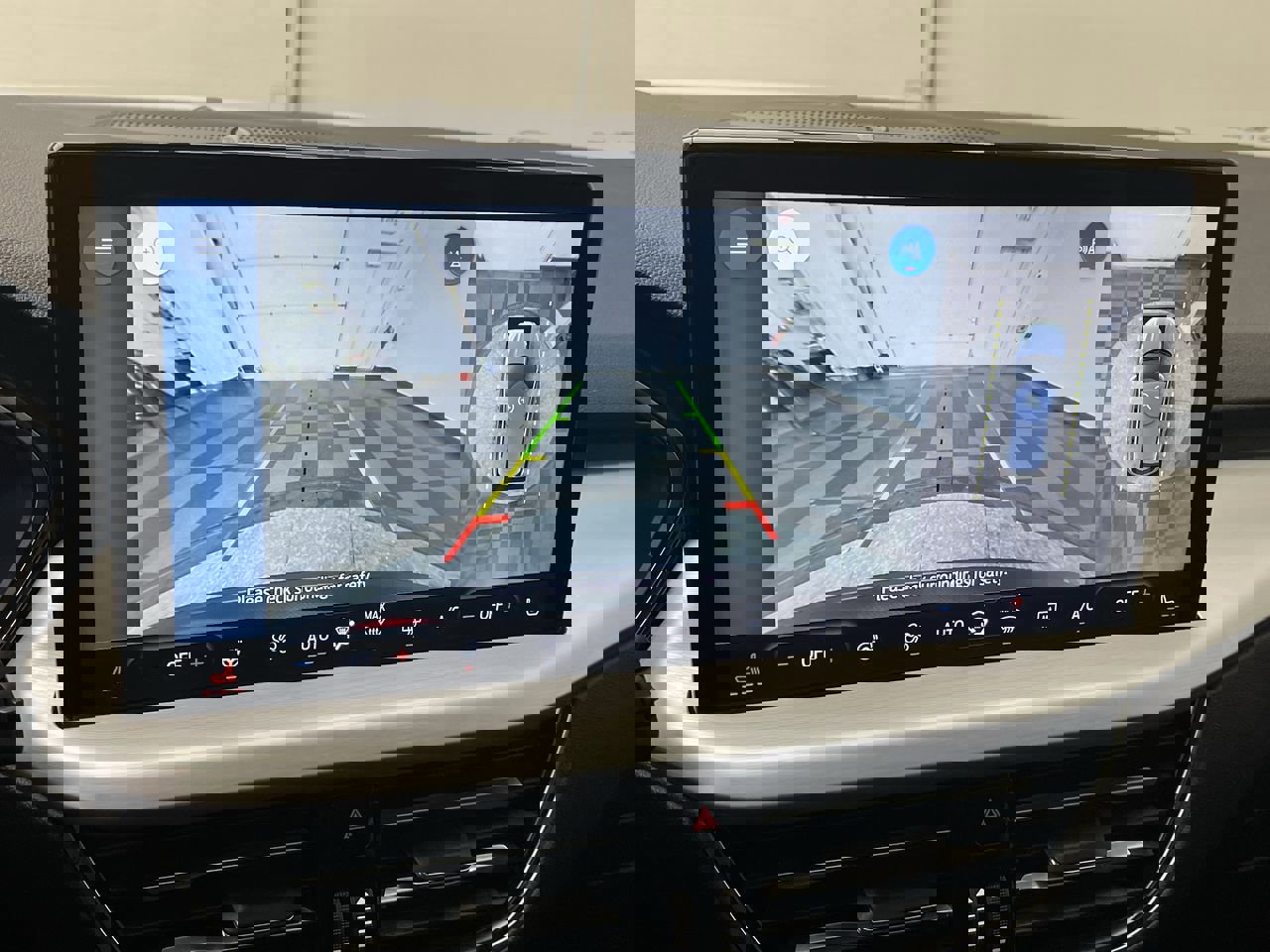 Certified 2024 Ford Escape Platinum w/ Premium Technology Package image 6