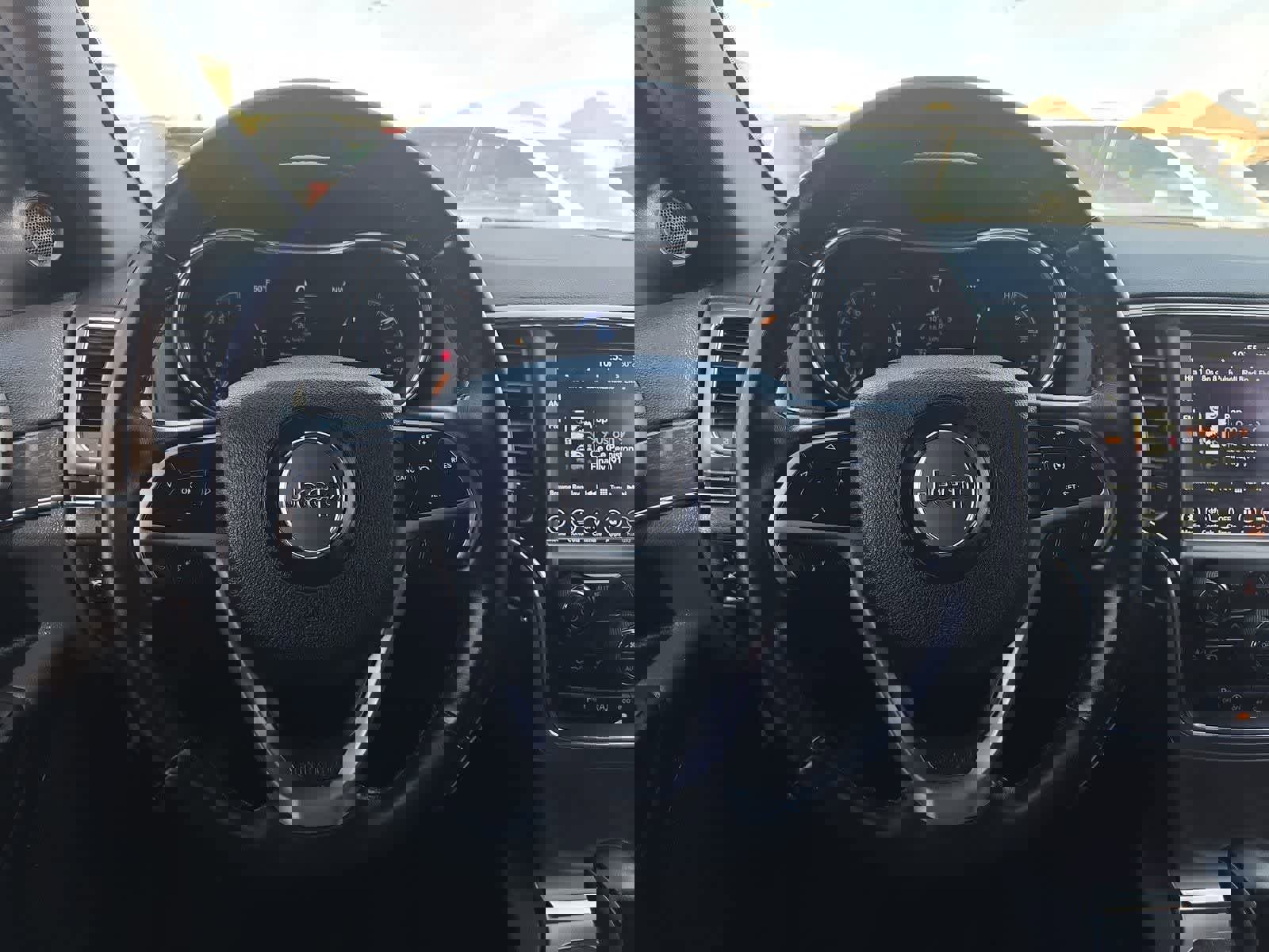 Used 2018 Jeep Grand Cherokee Limited image 21