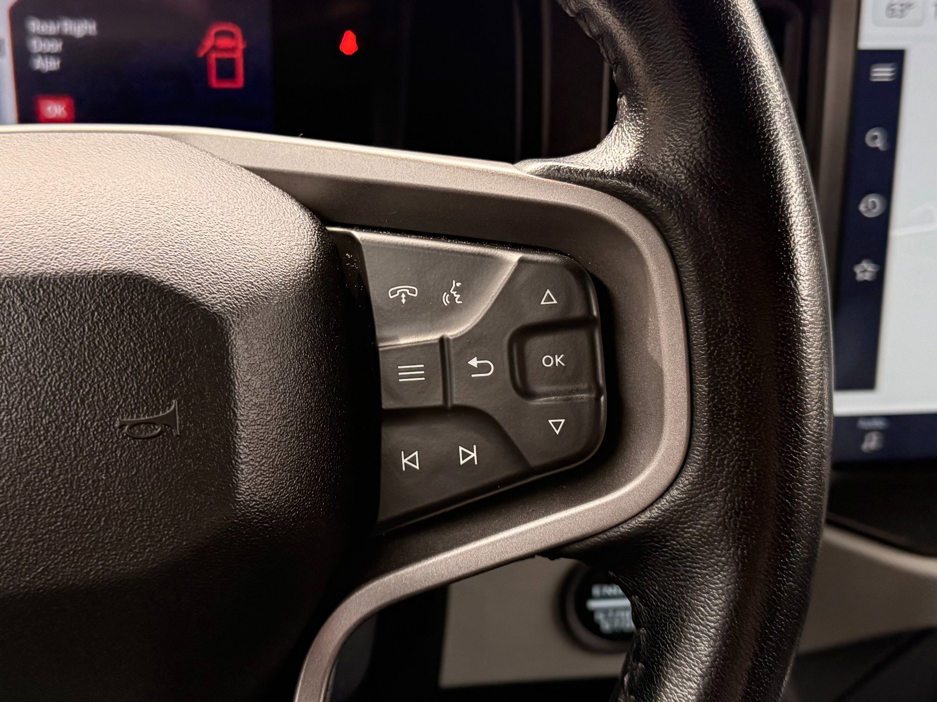 Used 2022 Ford Bronco Badlands image 48