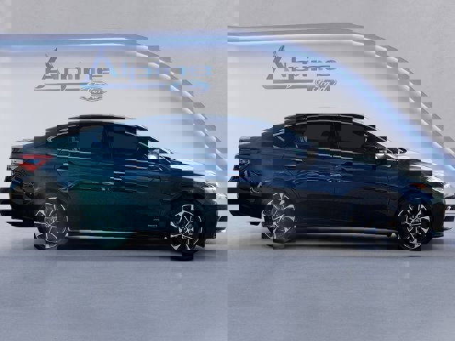 Used 2017 Toyota Avalon XLE Plus image 6