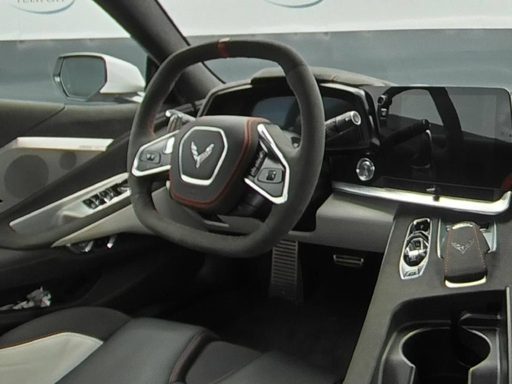 Used 2023 Chevrolet Corvette Stingray Premium Conv w/ Z51 Performance Package RWD image 16