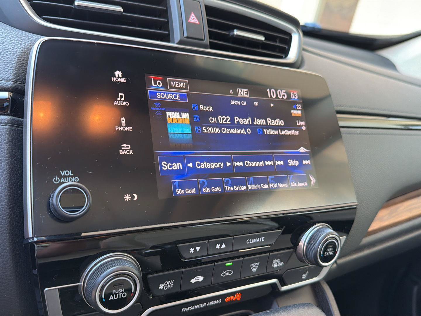 Used 2017 Honda CR-V EX-L image 24