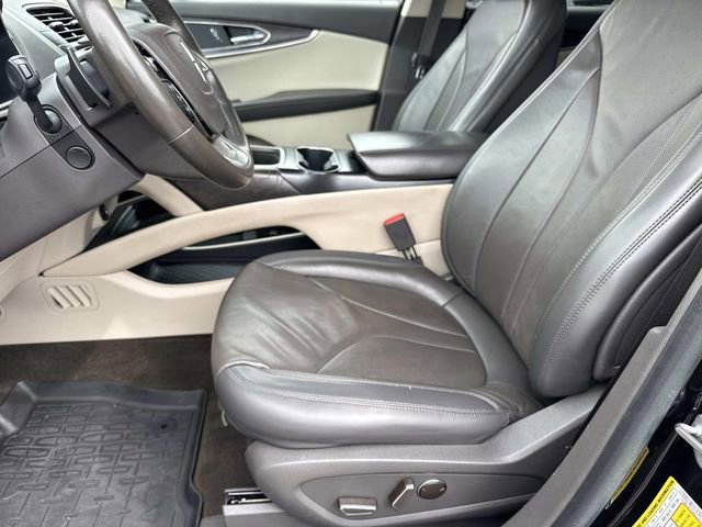 Used 2019 Lincoln Nautilus Reserve FWD image 18
