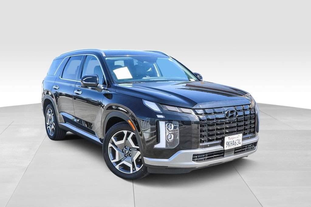 Used 2024 Hyundai Palisade SEL FWD image 2