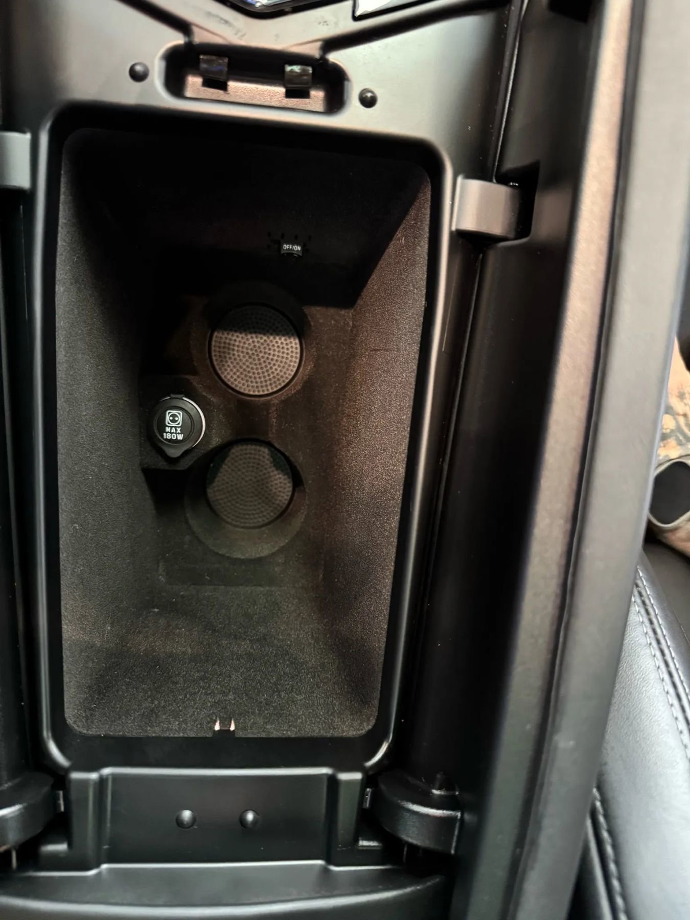 Used 2017 Maserati Levante w/ Sport Package image 35