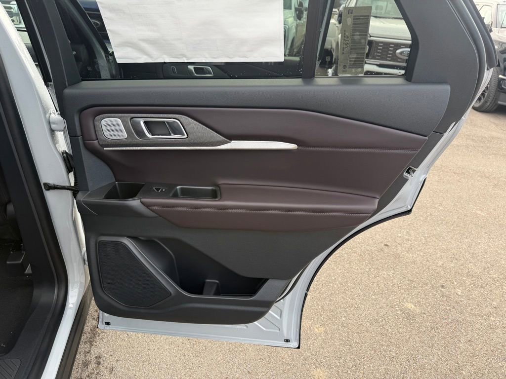 New 2026 Ford Explorer Platinum image 23