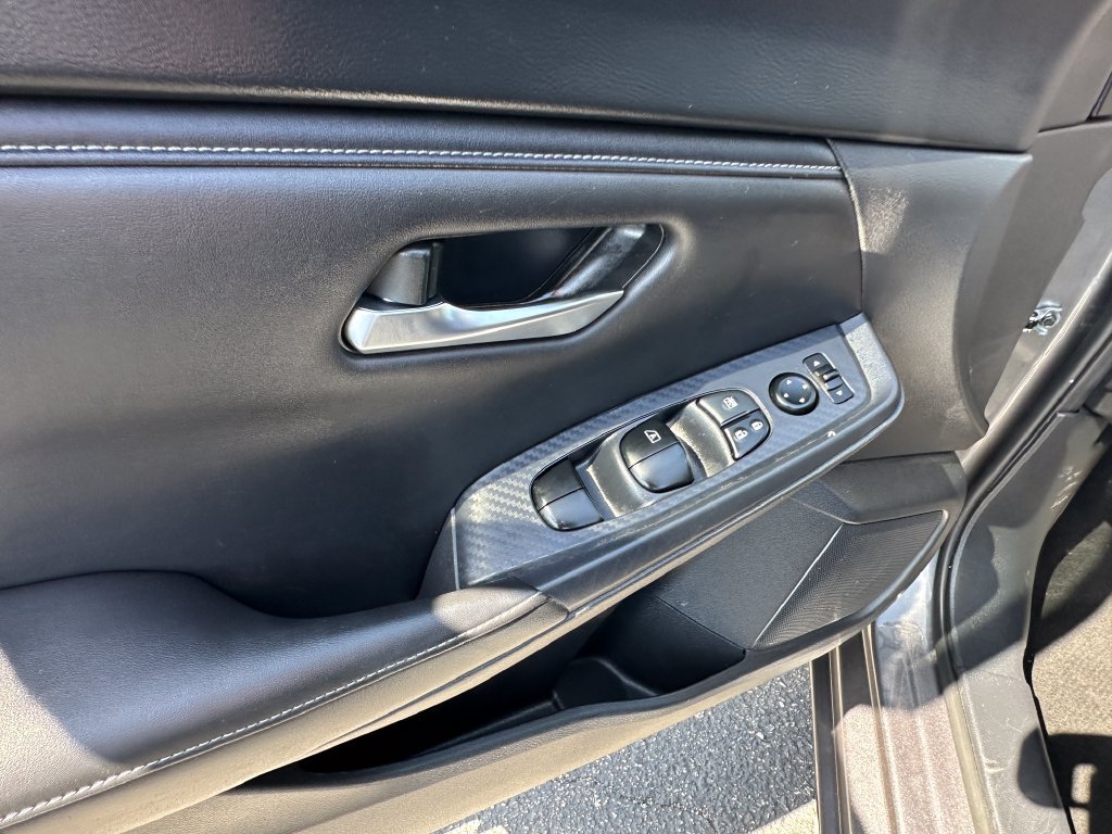 Used 2023 Nissan Sentra SV w/ All-Weather Package FWD image 14