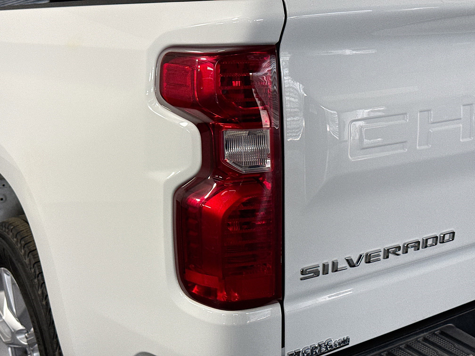 Used 2022 Chevrolet Silverado 1500 Custom RWD image 34