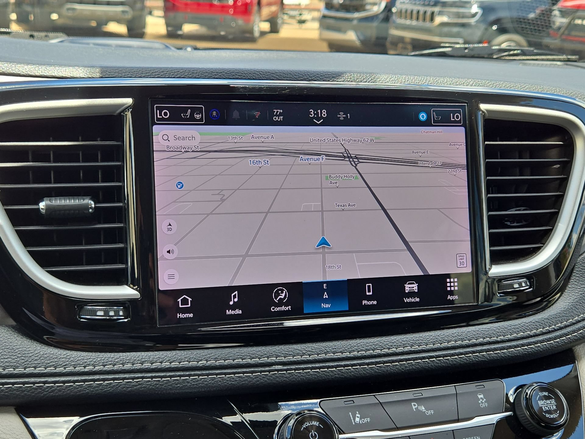 Used 2024 Chrysler Pacifica Limited FWD image 19