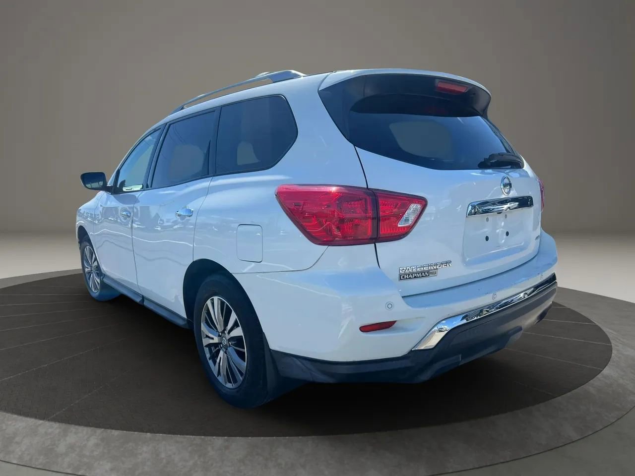 Used 2019 Nissan Pathfinder S image 7