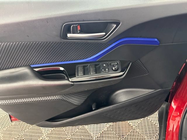 Used 2020 Toyota C-HR XLE FWD image 23