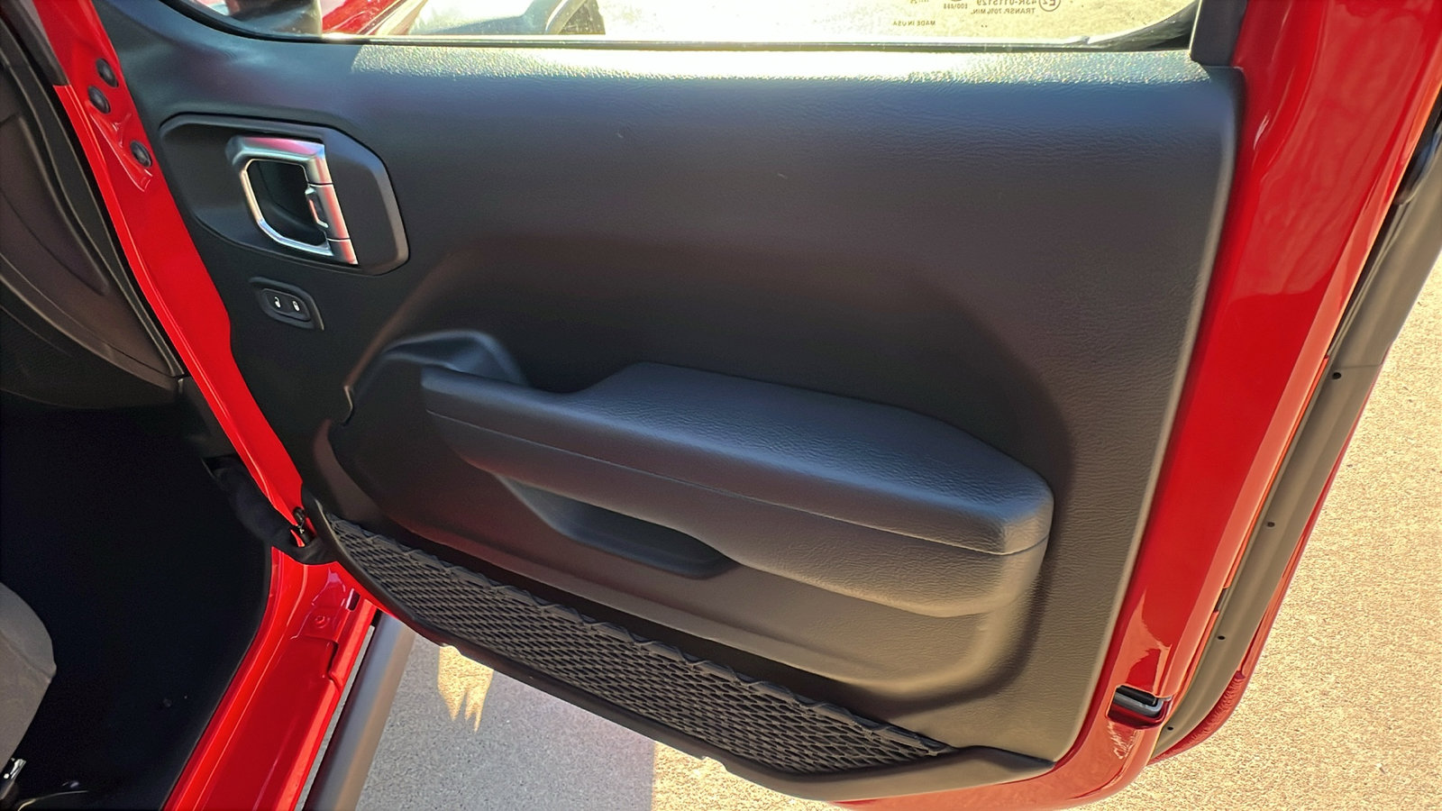 Used 2025 Jeep Wrangler Willys image 17