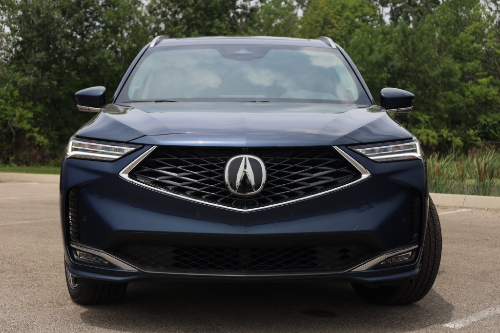 New 2026 Acura MDX w/ Advance Package AWD/4WD image 2
