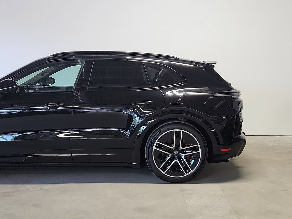 New 2026 Porsche Cayenne Turbo AWD/4WD image 7