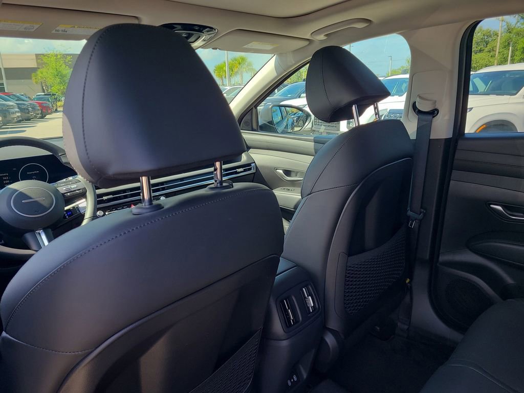 New 2025 Hyundai Tucson SEL image 7