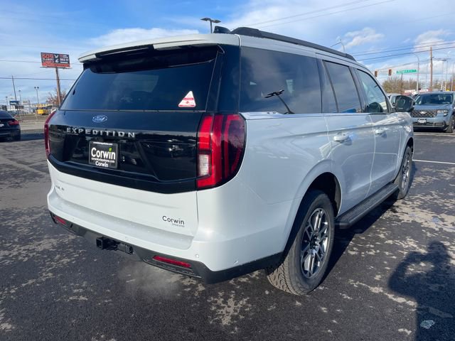 New 2025 Ford Expedition Active image 17