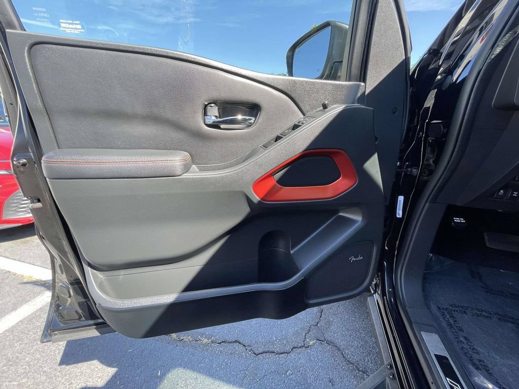 Used 2023 Nissan Frontier PRO-4X w/ Pro-4X Premium Package AWD/4WD image 22