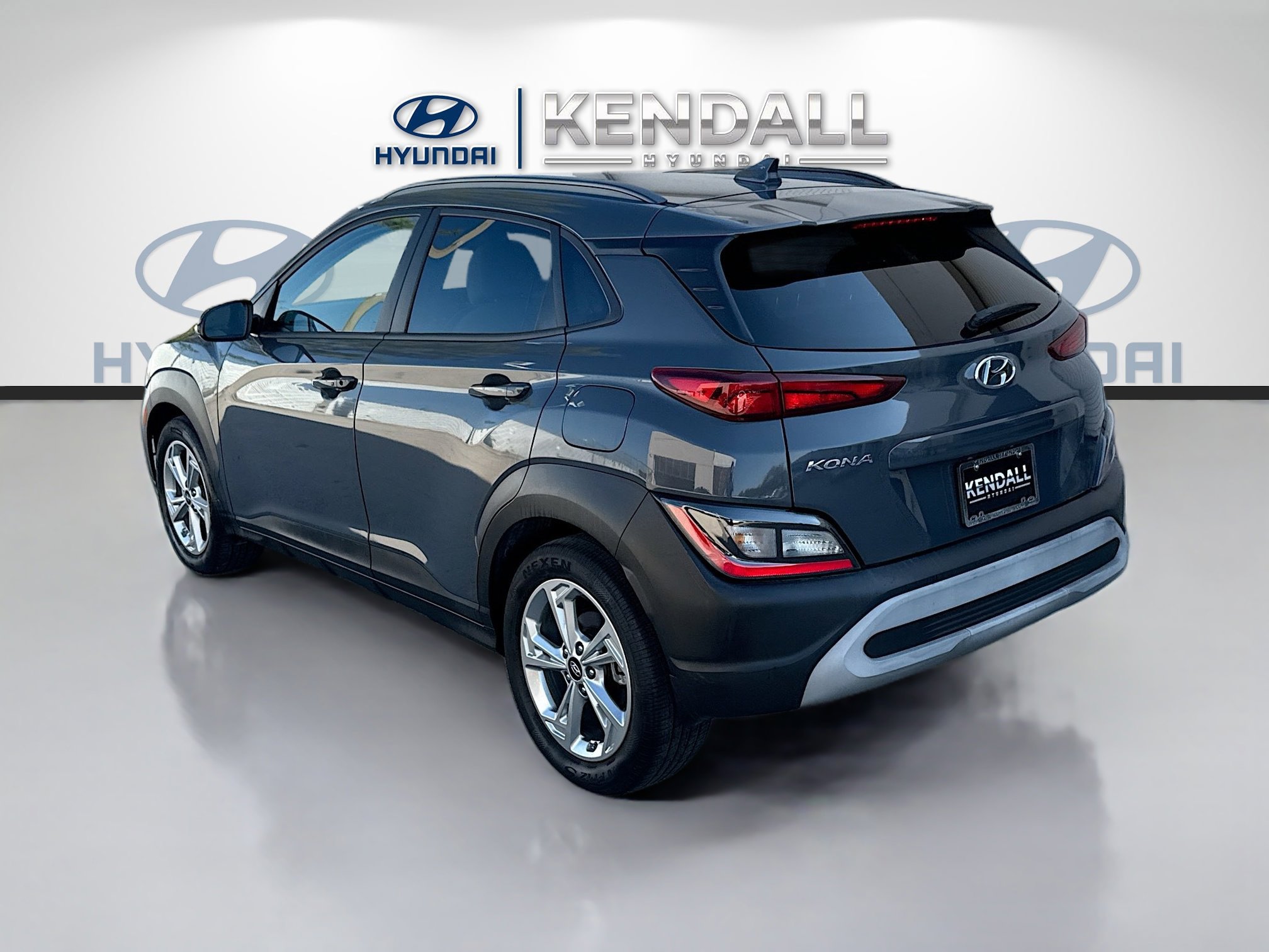 Used 2023 Hyundai Kona SEL image 4
